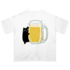 うさやの美味しいビールをゲットしてご満悦の黒猫 Oversized T-Shirt