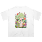 天道虫のGuardian of Flower Hair Oversized T-Shirt