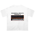 Vintage Synthesizers | aaaaakiiiiiのSequential Circuits Prophet 5 Vintage Synthesizer オーバーサイズTシャツ