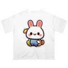 ほっこりデザインスタジオのふわふわうさぎのおやすみグッズ Oversized T-Shirt