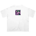 neat55のアジサイの球状の花房 Oversized T-Shirt