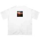 kam-kam0713の夕暮れ時の景色 オーバーサイズTシャツ