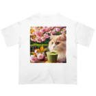 猫と紡ぐ物語の春の訪れを告げる桜満開 Oversized T-Shirt