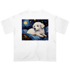 Dog Art Museumの【星降る夜 - グレートピレニーズ犬の子犬 No.1 オーバーサイズTシャツ