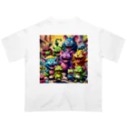 LEAD !のモンスターの親子が笑顔で楽しそうに遊んでいる風景 Oversized T-Shirt