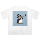 ganeshaのおもちゃの望遠鏡でかわいいペンギンに会おう Oversized T-Shirt