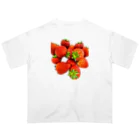 atelier_lapislazuliのいちごがいっぱい🍓 オーバーサイズTシャツ