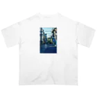 学級目標の海辺の街 Oversized T-Shirt