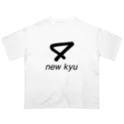 new kyuのnew kyu ロゴ Oversized T-Shirt