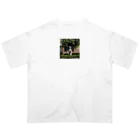 kokin0の箱の中から覗く犬 dog looking in the box Oversized T-Shirt