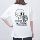 tane tane. のキックボードに乗った（白黒） オーバーサイズTシャツ