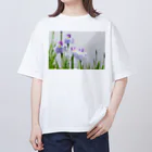 akane_art（茜音工房）の癒しの風景（花菖蒲） Oversized T-Shirt