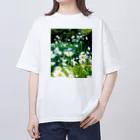 akane_art（茜音工房）の癒しの風景（シャスタデイジー） Oversized T-Shirt