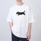 CHOSANAの走る犬 ダックス ブラック Oversized T-Shirt