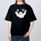 QUQU_WORKSのスノーボードをへし折るイエティ ホワイト Oversized T-Shirt