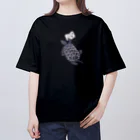 めろんぽっぷのお店だよの卍ポーズのクロクサくん Oversized T-Shirt