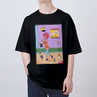 ピンクスキーのお店の路上のショーガール Oversized T-Shirt