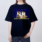 coeur.yu（クードットユー）の猫と星空 Oversized T-Shirt