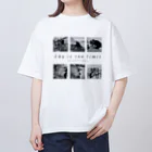 ボロ別荘DIYリフォームの【公式グッズ2】ボロ別荘DIYリフォーム Sky is the limit ver. Oversized T-Shirt