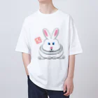 プラットフォームの正面からのうさぎさん Oversized T-Shirt