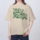 Kicks FamのKicks Family-green Oversized T-Shirt