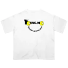 young.moのSMILE WHITE オーバーサイズTシャツ