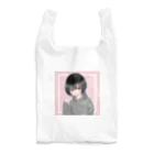 癒しの場所のパーカー姿の女の子 Reusable Bag