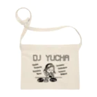 omisoppuのDJ YUCHA サコッシュ