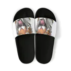 Isaiah_AI_Designの咆哮するトラ Sandals