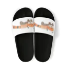 稲藁商店の小熊貓＜レッサーパンダ＞ Sandals