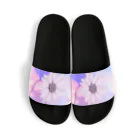 那須華蓮のSUZURIの絵の具で水やりしたら紫に育った Sandals