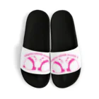 サトウノリコ*のパンダの尻尾、黒か白か？【簡体】【ピンク】 Sandals