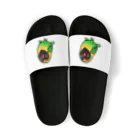 Cody the LovebirdのChubby Bird キエリクロボタンインコ Sandals