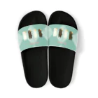 nyanya_sanの４匹のネコ♥ Sandals