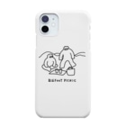 梅雨明けshopのBIGFOOTのピクニックの Smartphone Case