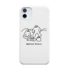 梅雨明けshopのBIGFOOTのピクニックの Smartphone Case