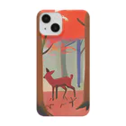 skgood0720の紅葉とした森の中の鹿 Smartphone Case