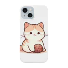 ふわふわ動物スタジオのふわふわの愛らしい猫ちゃんと毛糸玉 Smartphone Case