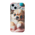 シュシュの部屋のベッドのチワワ （犬、わんちゃん） Smartphone Case