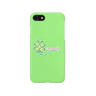 CloveeeeRのCloveeeeR iPhoneケース Green Edition. スマホケース