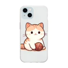 ふわふわ動物スタジオのふわふわの愛らしい猫ちゃんと毛糸玉 Soft Clear Smartphone Case