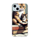 三毛猫shopの本を読む猫 Soft Clear Smartphone Case