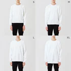 のりものドット絵Tシャツの白黒pumper（消防ポンプ車） Crew Neck Sweatshirt :model wear (male)