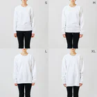 いもむし_イラストレーターのたまご、おことわり(アレルギーさん用) Crew Neck Sweatshirt :model wear (woman)