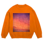 でおきしりぼ子の実験室の夕焼けすぎる雲-縦 Crew Neck Sweatshirt