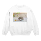 むぎこむ工房の上目遣いのハリネズミ Crew Neck Sweatshirt