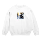 クリエイティブキャンパスマンの街中をかけるパンダ Crew Neck Sweatshirt