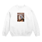 POMETANの砂浜で遊ぶポメラニアン Crew Neck Sweatshirt