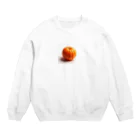 アミュペンのジューシーで甘い剥いたてみかん Crew Neck Sweatshirt