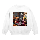 nao-tommyの編み物に夢中な骸骨 Crew Neck Sweatshirt